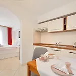 Mina Apartament *