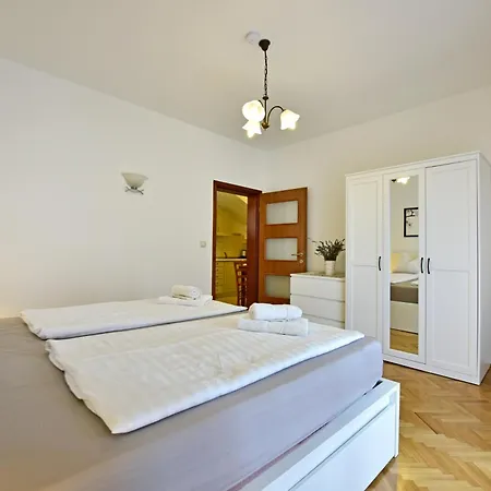Mina Apartment *