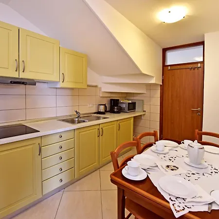 Apartment Mina